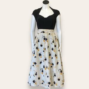 Vtg Rock Hammer skirt size 28” waist